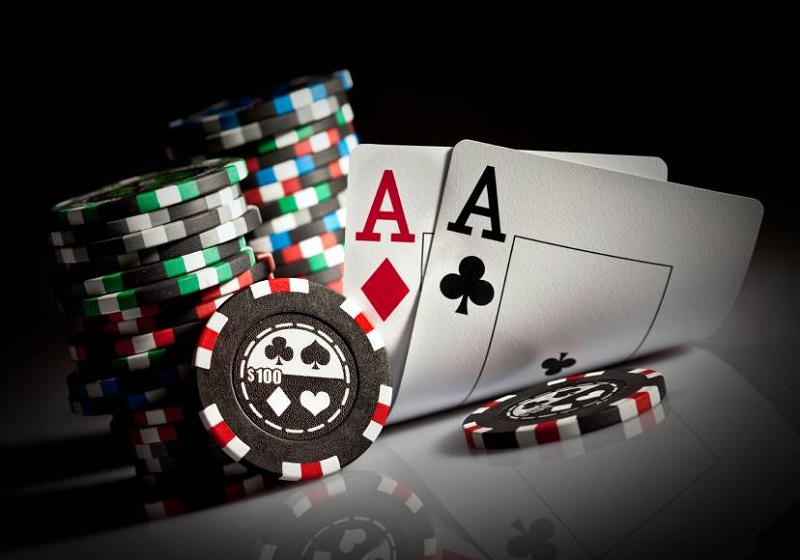 HUD trong poker có nghĩa là gì? Có cần phải quan tâm tới?